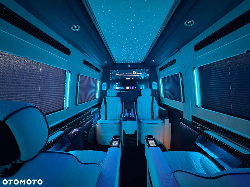 Mercedes-Benz Sprinter - 23