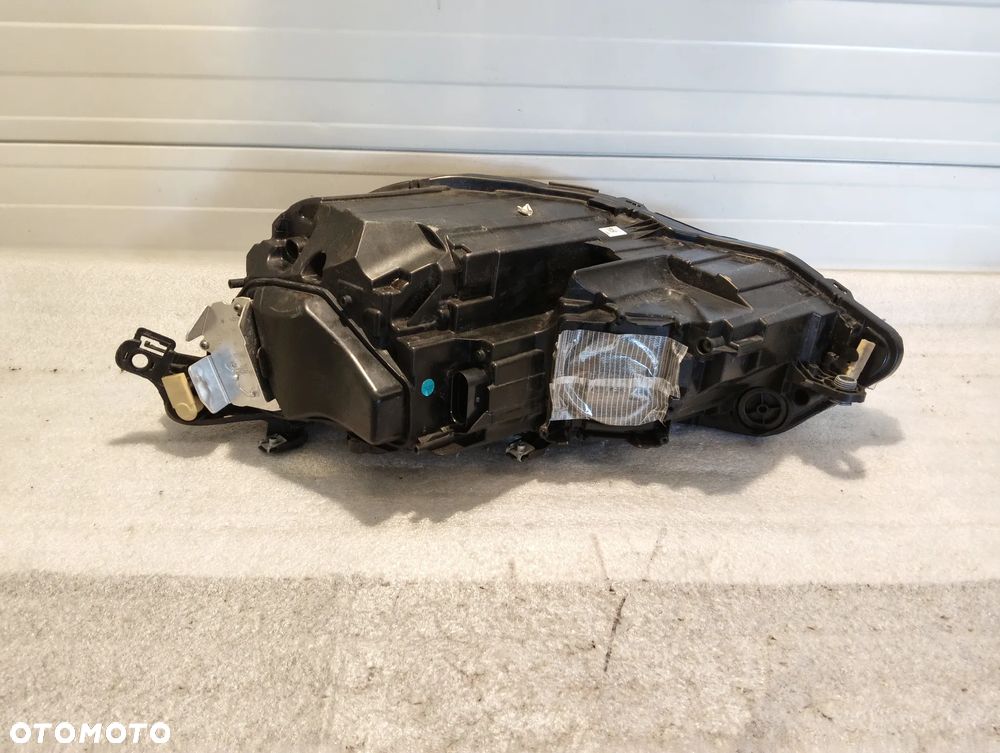 Volkswagen Golf VIII LIFT R LINE FULL LED PRZÓD STRONA PRAWA  5H1941060T - 9