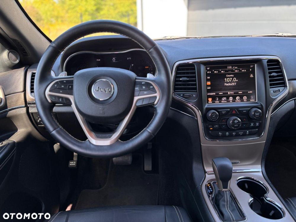 Jeep Grand Cherokee - 28