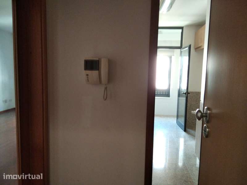 Apartamento em Vila Nova de Gaia, Oliveira do Douro - Grande imagem: 2/12