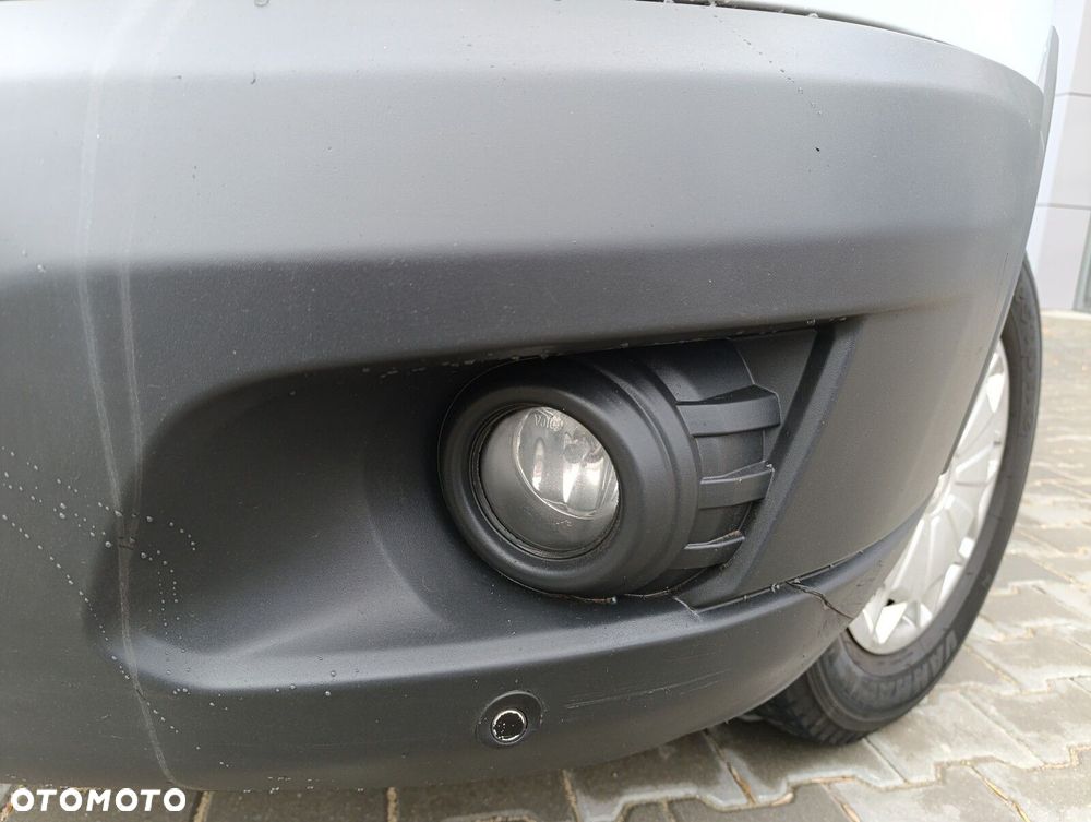 Ford transit trend - 19