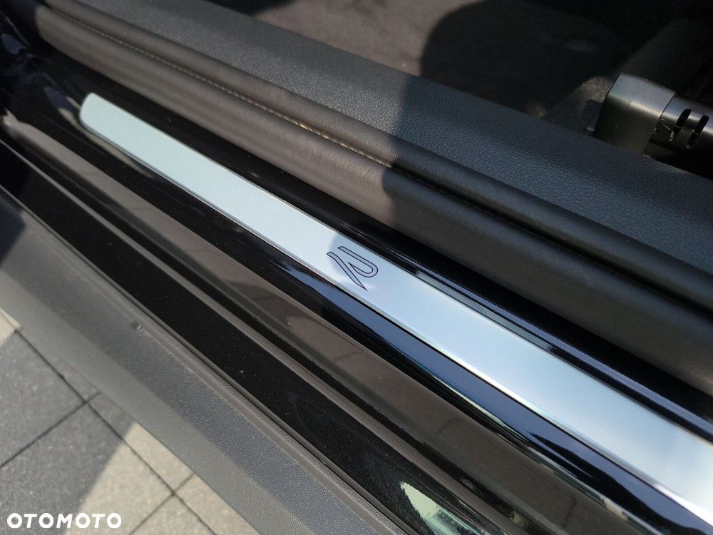 Volkswagen T-Roc 1.5 eTSI R-Line DSG - 14