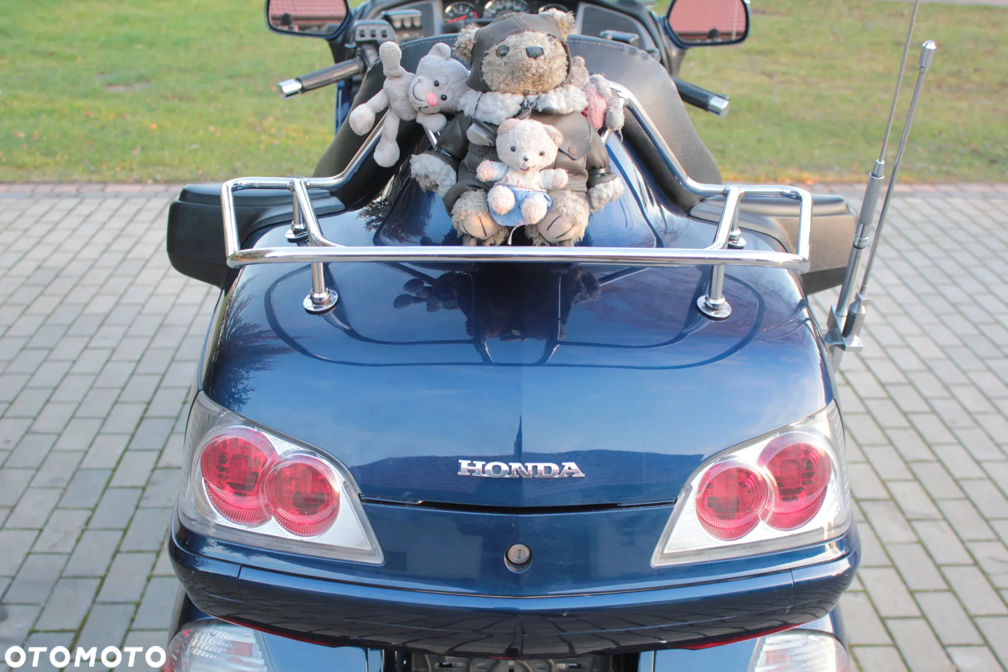 Honda GL - 12