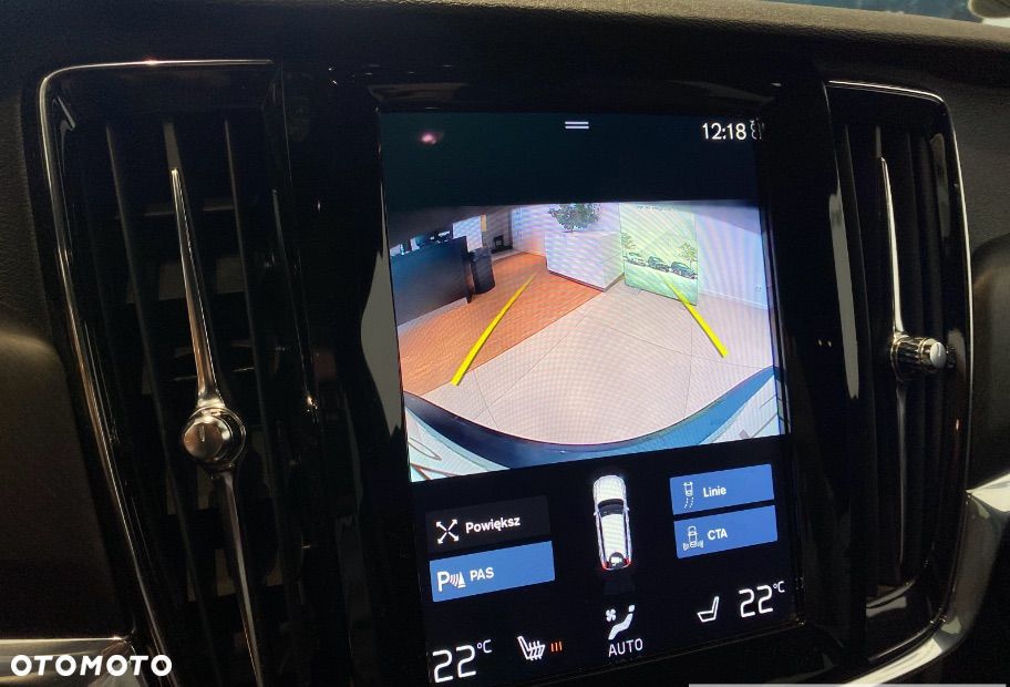 Volvo V90 Cross Country - 8