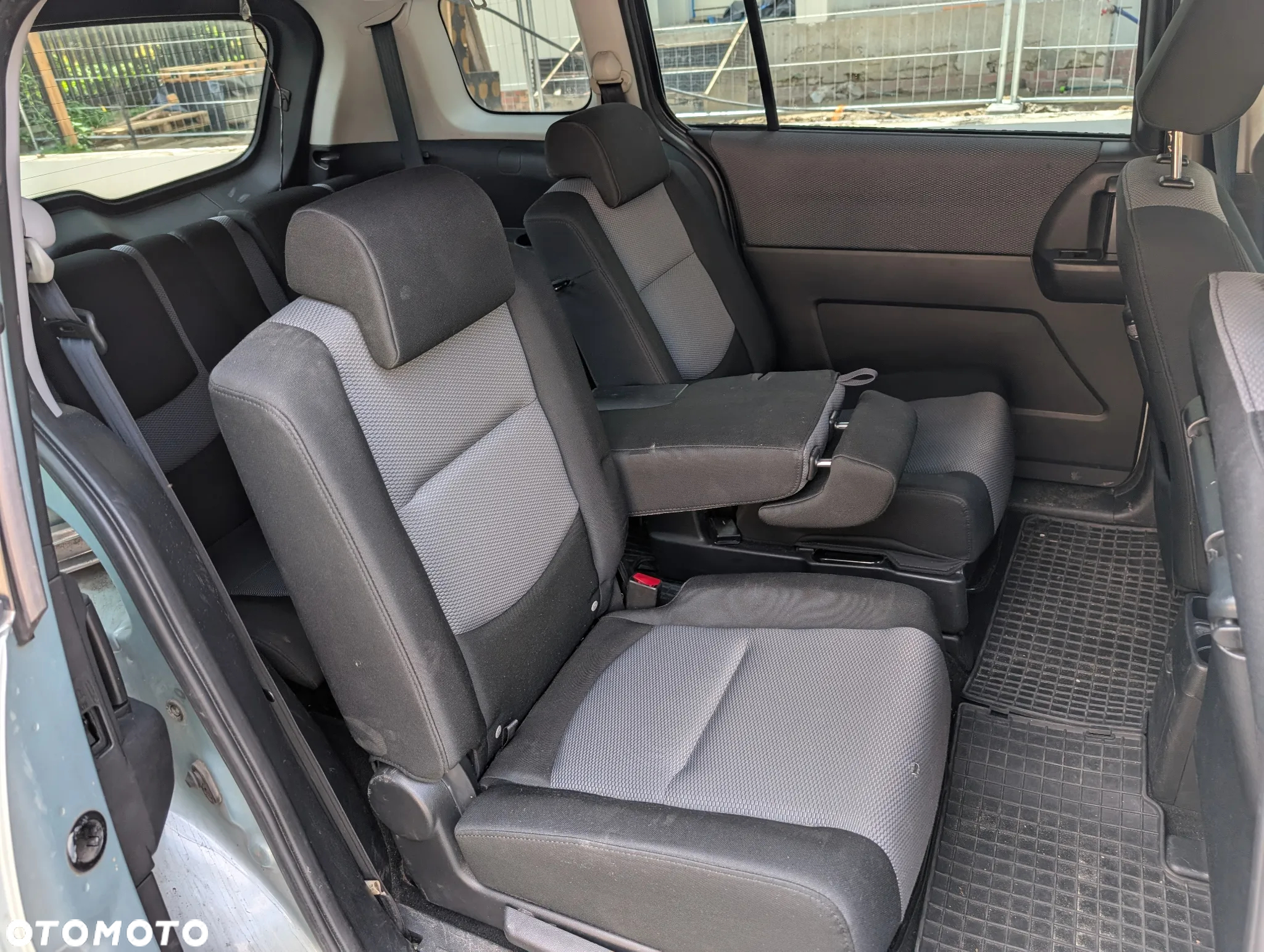 Mazda 5 1.8 Exclusive + - 10