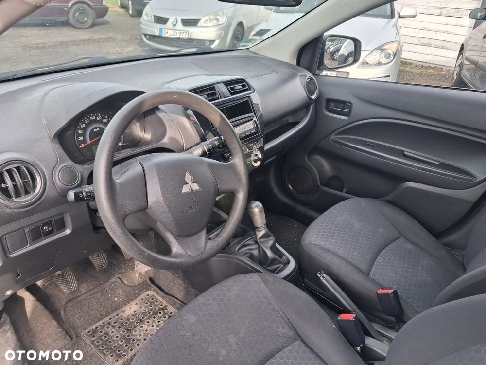 Mitsubishi Space Star - 13