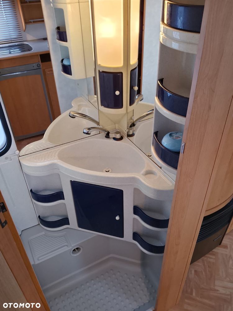 Adria Unica 542 - 8