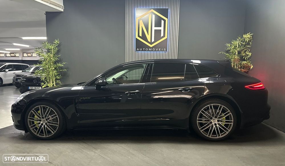Porsche Panamera Sport Turismo - 3