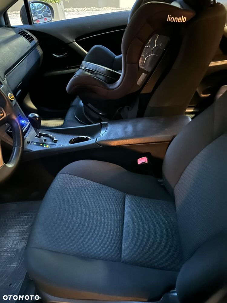 Toyota Avensis 2.2 D-4D Platinium - 9