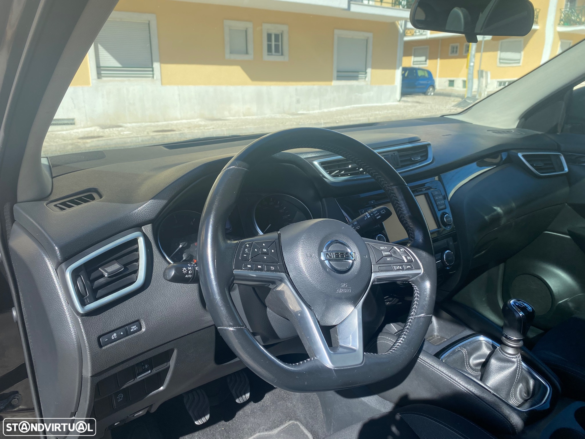 Nissan Qashqai 1.5 dCi N-Connecta Business - 18