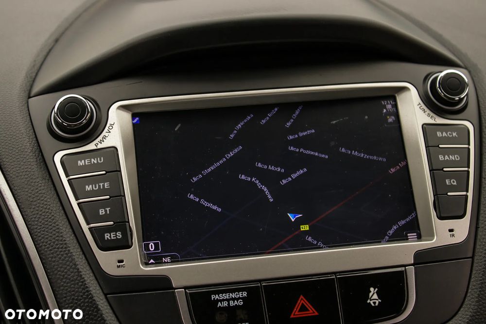 Hyundai ix35 1.7 CRDi 2WD blue Finale Gold - 33