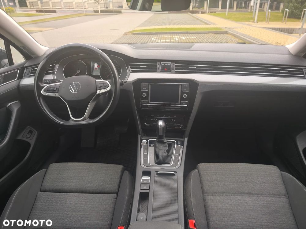 Volkswagen Passat 2.0 TDI EVO Business DSG - 9