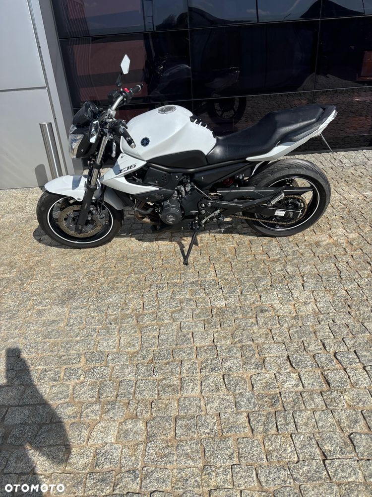Yamaha XJ - 2