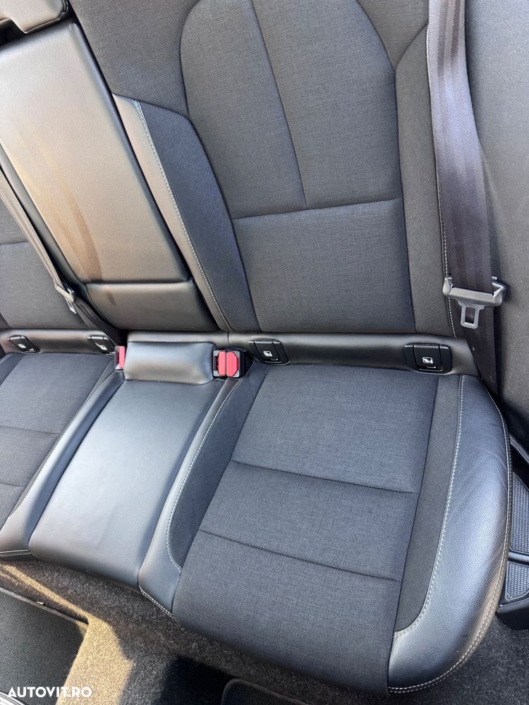 Volvo XC 40 D3 AWD Momentum Pro - 17