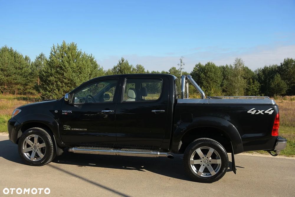Toyota Hilux 2.5 D-4D SR5 Pakiet Plus - 2