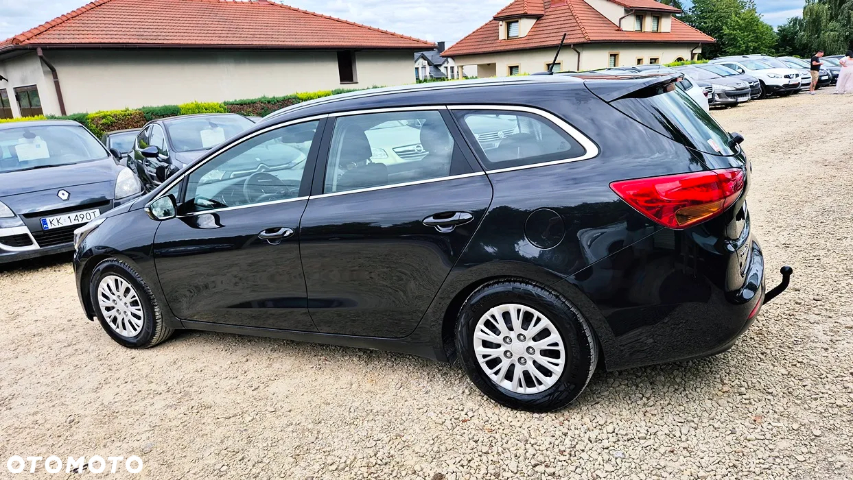 Kia Ceed Cee'd 1.6 GDI XL - 22
