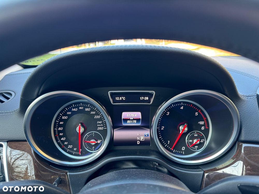 Mercedes-Benz GLE 350 d 4-Matic - 16