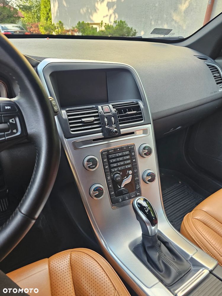 Volvo XC 60 D4 AWD Inscription - 9
