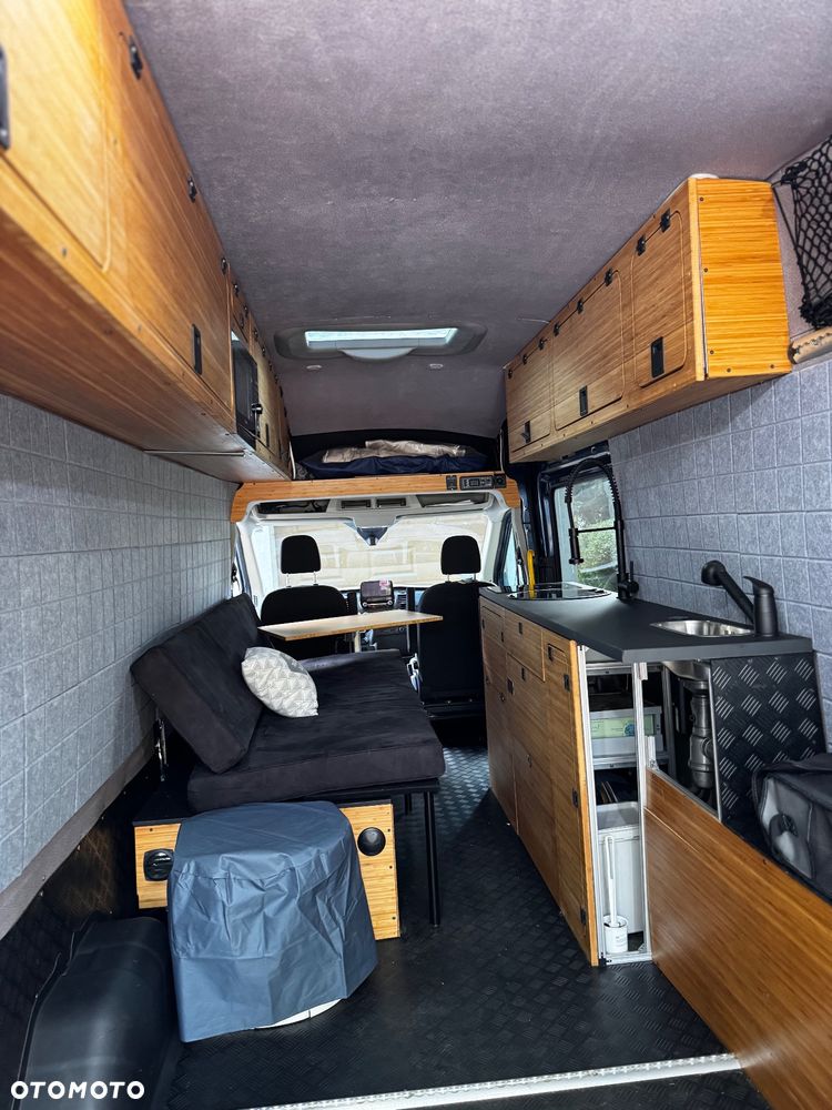 Ford Transit - 24