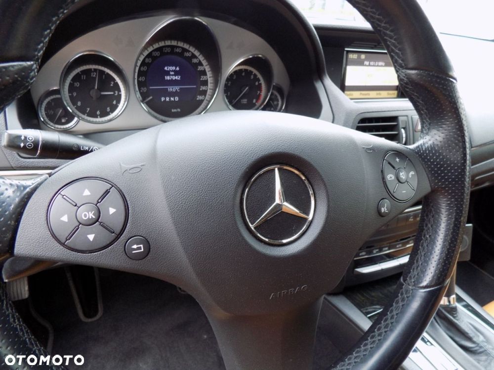 Mercedes-Benz Klasa E - 20