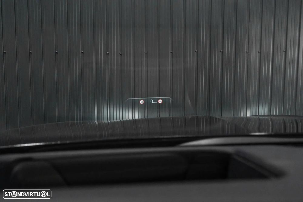 BMW 750 750e xDrive Pack Desportivo M - 13