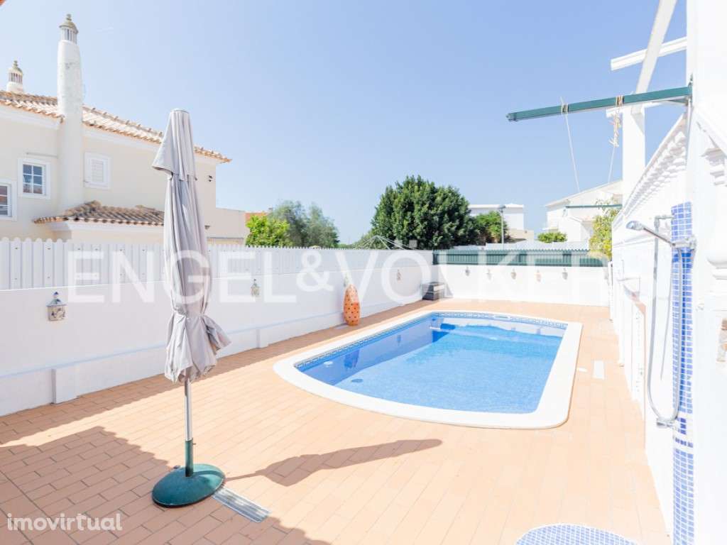 Villa Alva - Grande imagem: 3/26