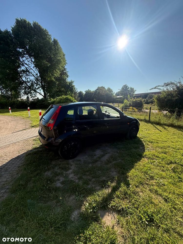 Ford Fiesta 1.3 Trend - 4