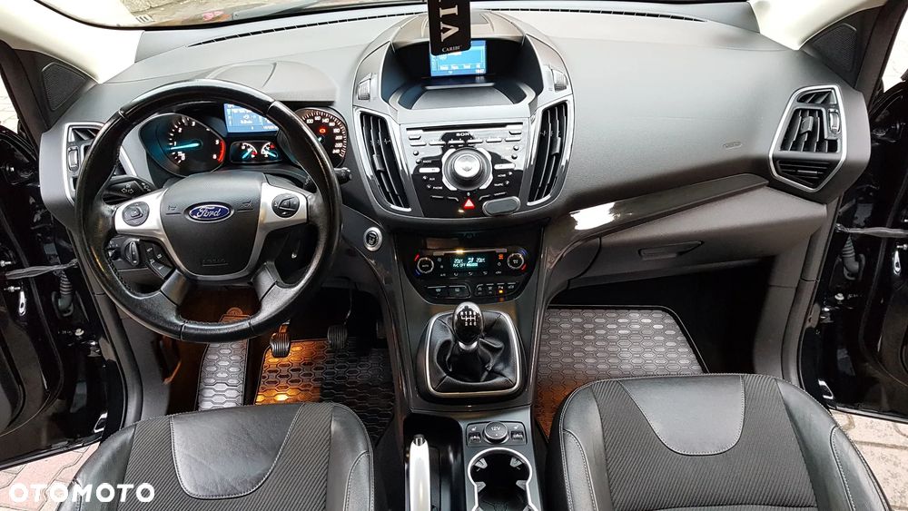 Ford Kuga 2.0 TDCi FWD Titanium Plus - 25