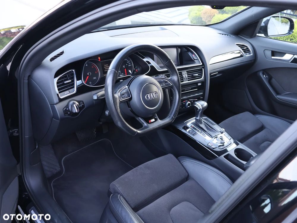 Audi A4 Avant 2.0 TDI DPF quattro S tronic S line Sportpaket - 34