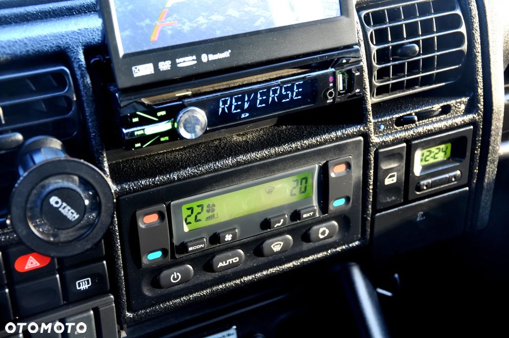 Land Rover Discovery - 34