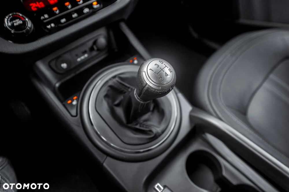 Kia Sportage 2.0 CVVT 4WD Vision - 33