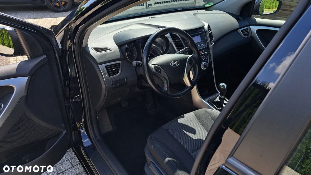 Hyundai i30 1.6 Comfort - 9