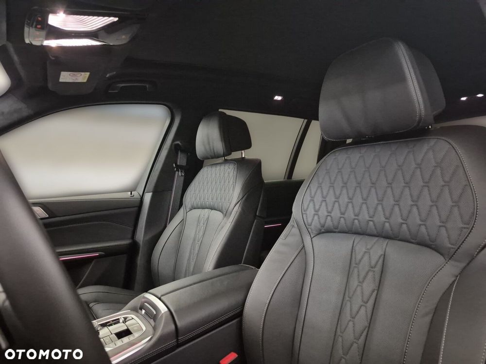 BMW X7 - 13