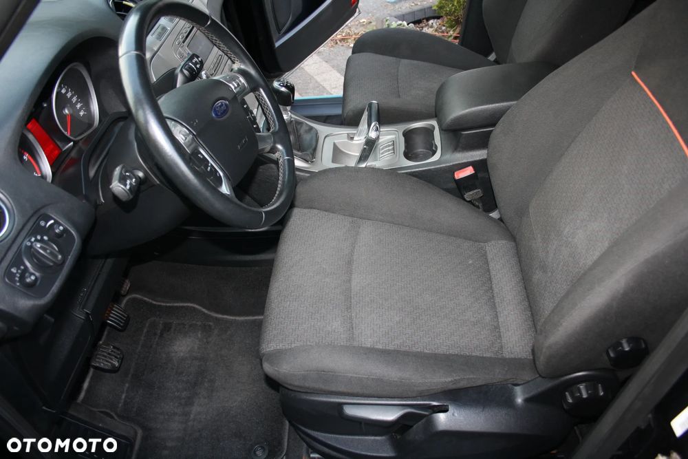 Ford S-Max 2.0 TDCi DPF Titanium - 18