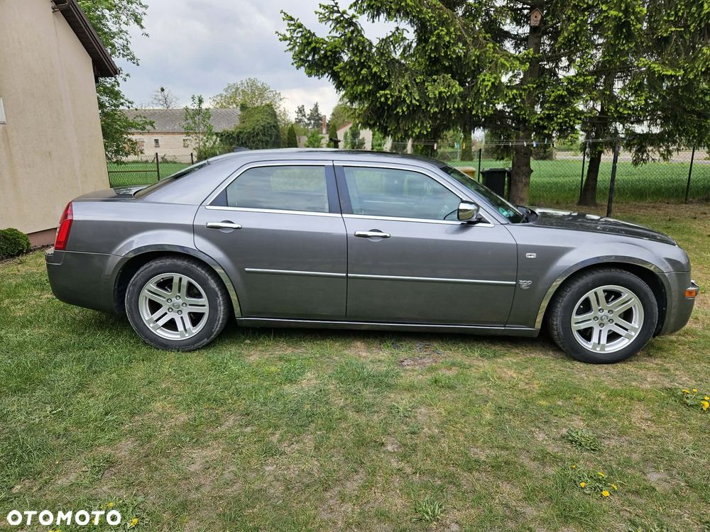 Chrysler 300C - 7