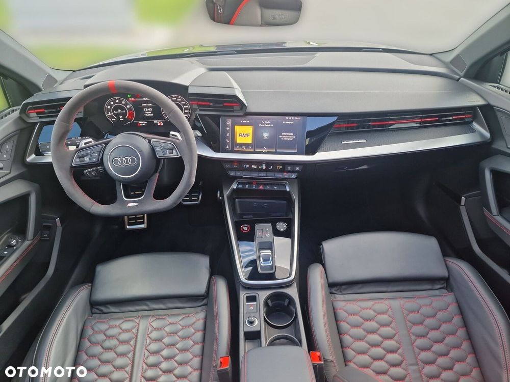 Audi RS3 Sportback TFSI Quattro S tronic - 12