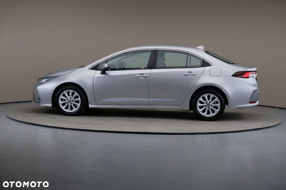 Toyota Corolla - 4