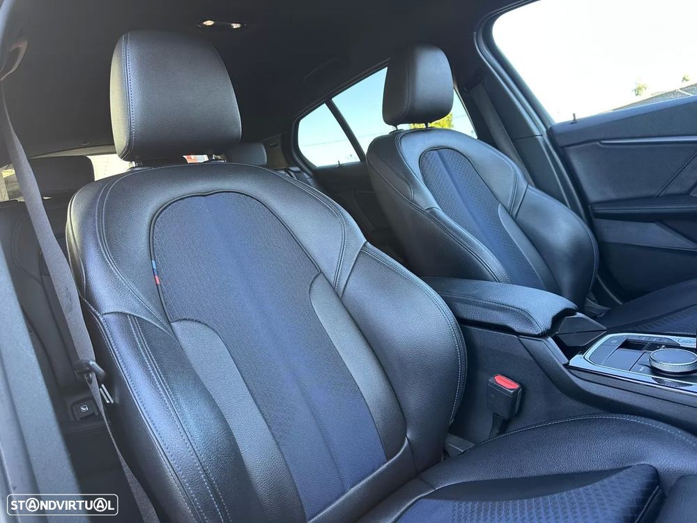 BMW 116 d Pack Desportivo M Auto - 30