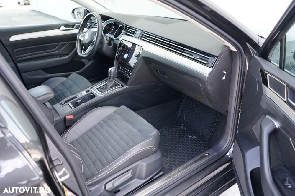 Volkswagen Passat 2.0 TDI DSG Highline - 25