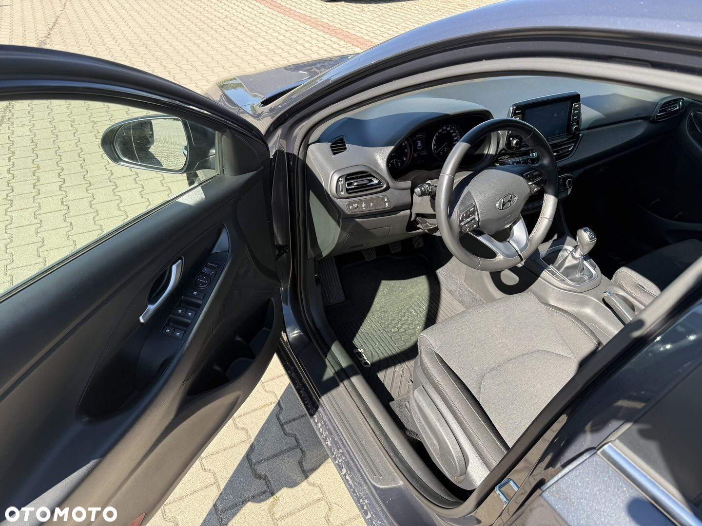 Hyundai i30 1.5 DPI Modern - 9