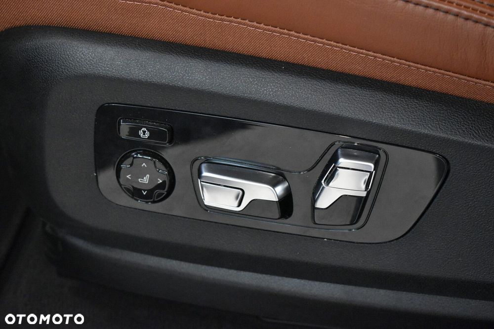 BMW X7 - 13