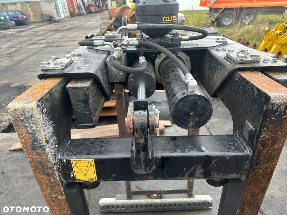 KM 332V-1100 - Chwytak do bloczków betonowych i palet - 4