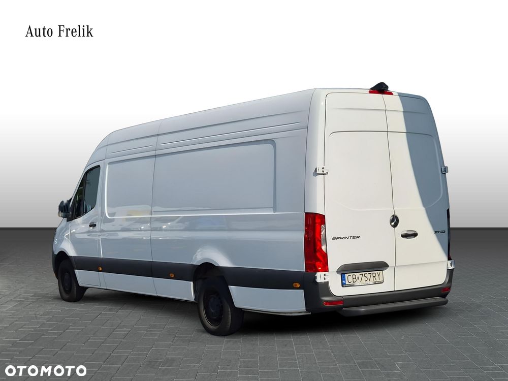 Mercedes-Benz Sprinter 317 - 3