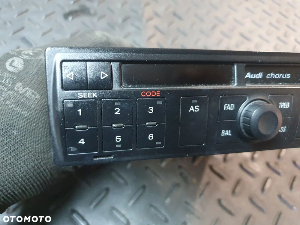 RADIO AUDI 4B0035152B AUDI A4 B5 LIFT 99-01 - 2
