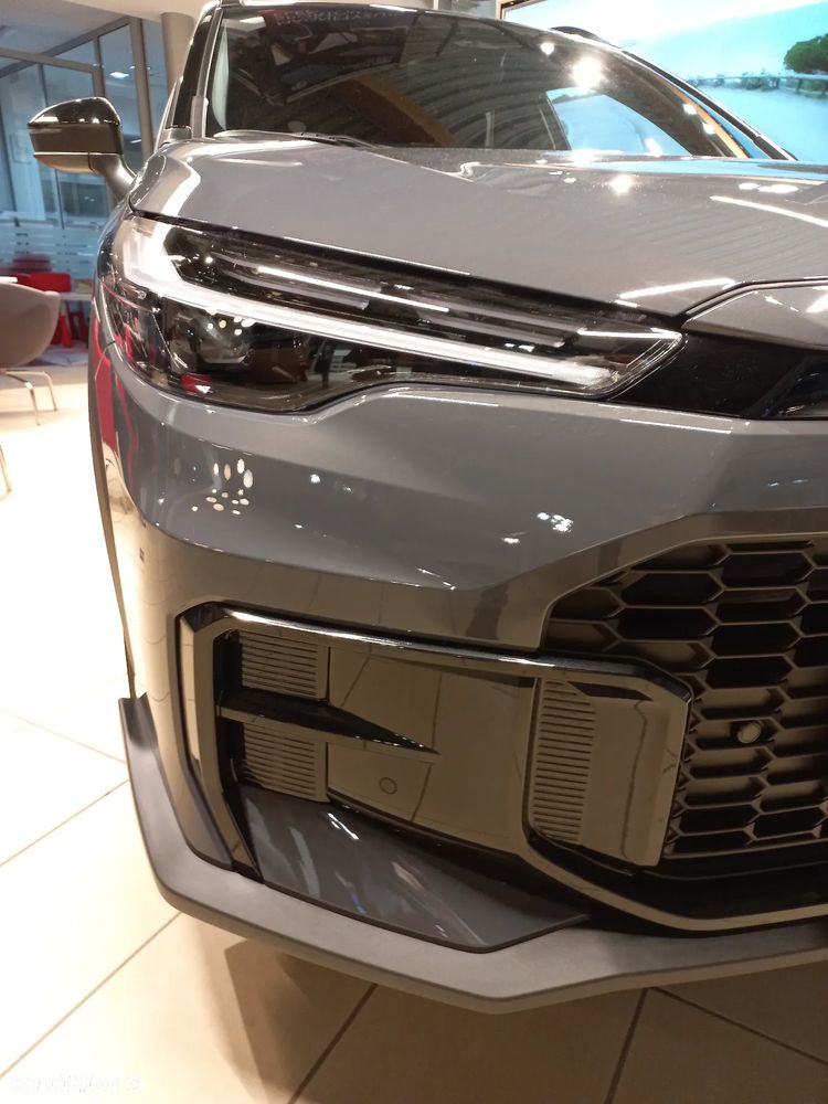 Toyota Corolla Cross 2.0 Hybrid GR Sport - 11