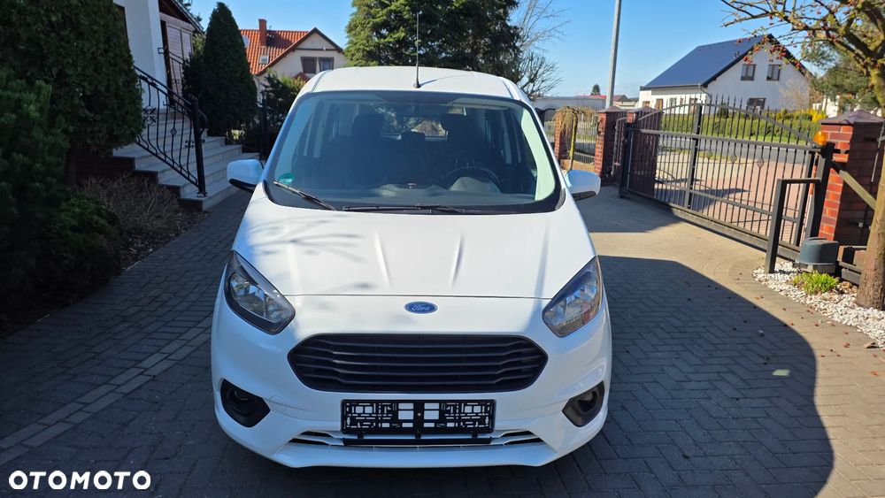 Ford Tourneo Courier - 2