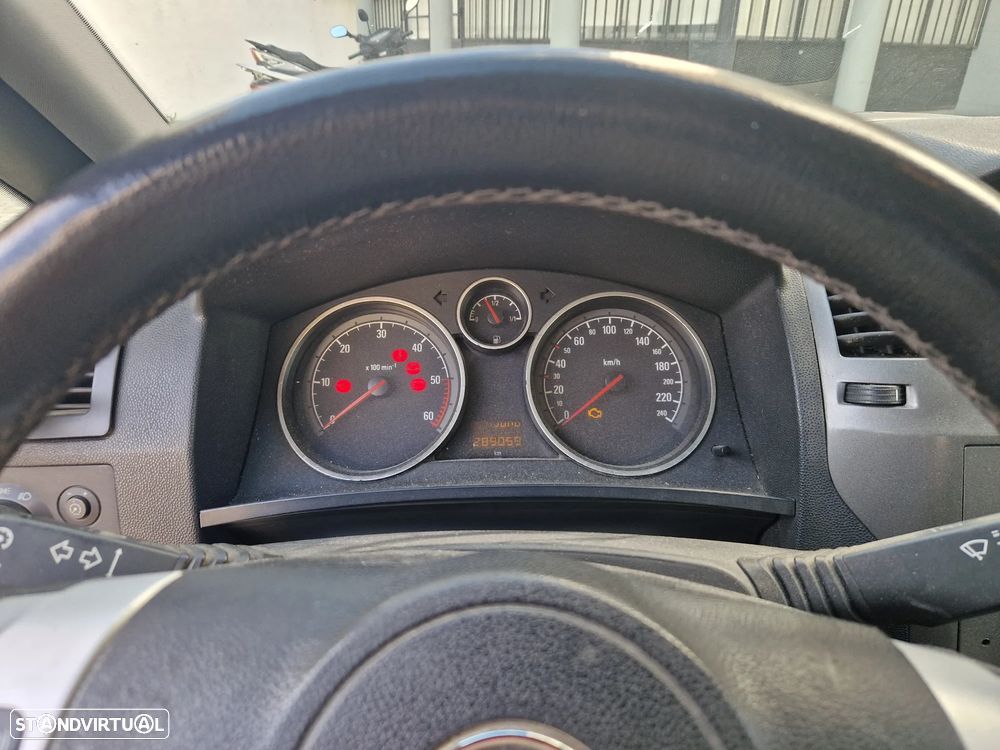 Opel Zafira 1.9 CDTI Enjoy - 4