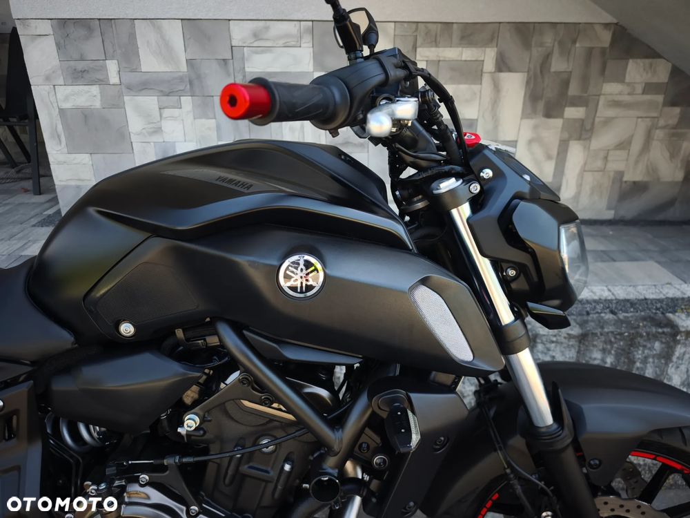 Yamaha MT - 5