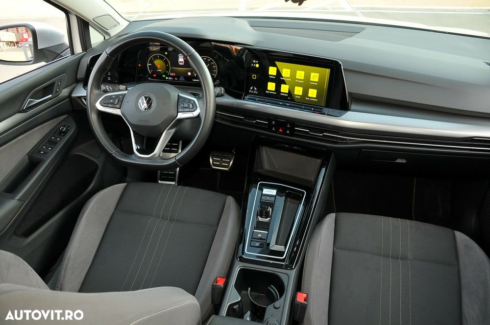VOLKSWAGEN Golf 2022 — imagine 12
