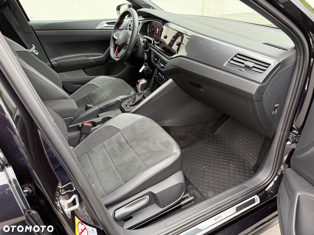 Volkswagen Polo - 15